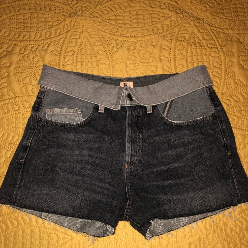 Jean Atelier Black/Grey Flip Shorts Size 28